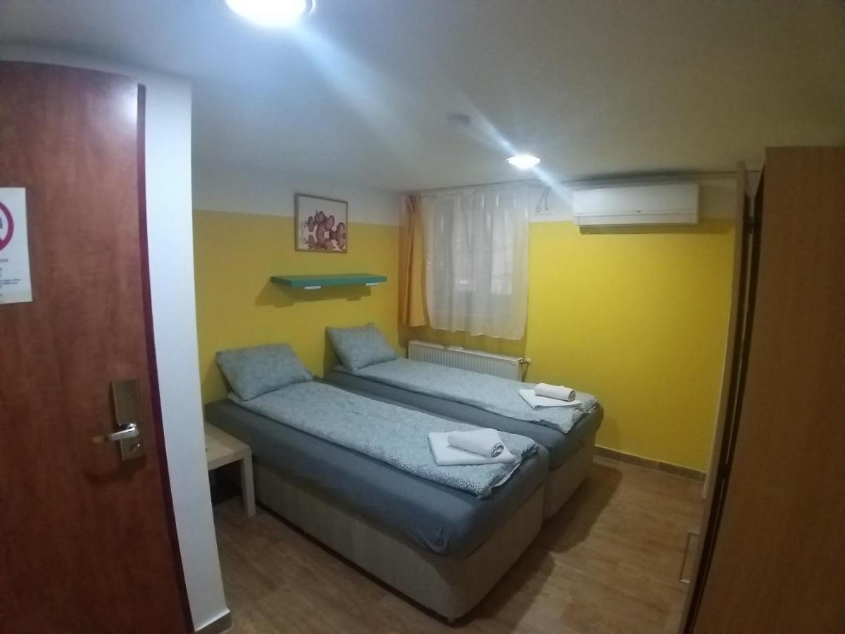 Deniz Pension Budapest Exterior foto